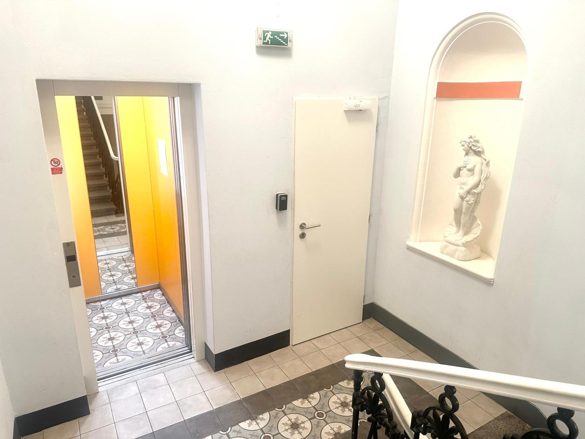 Modern 2 Bed-room In 1 With Stunning National Museum View * Prag