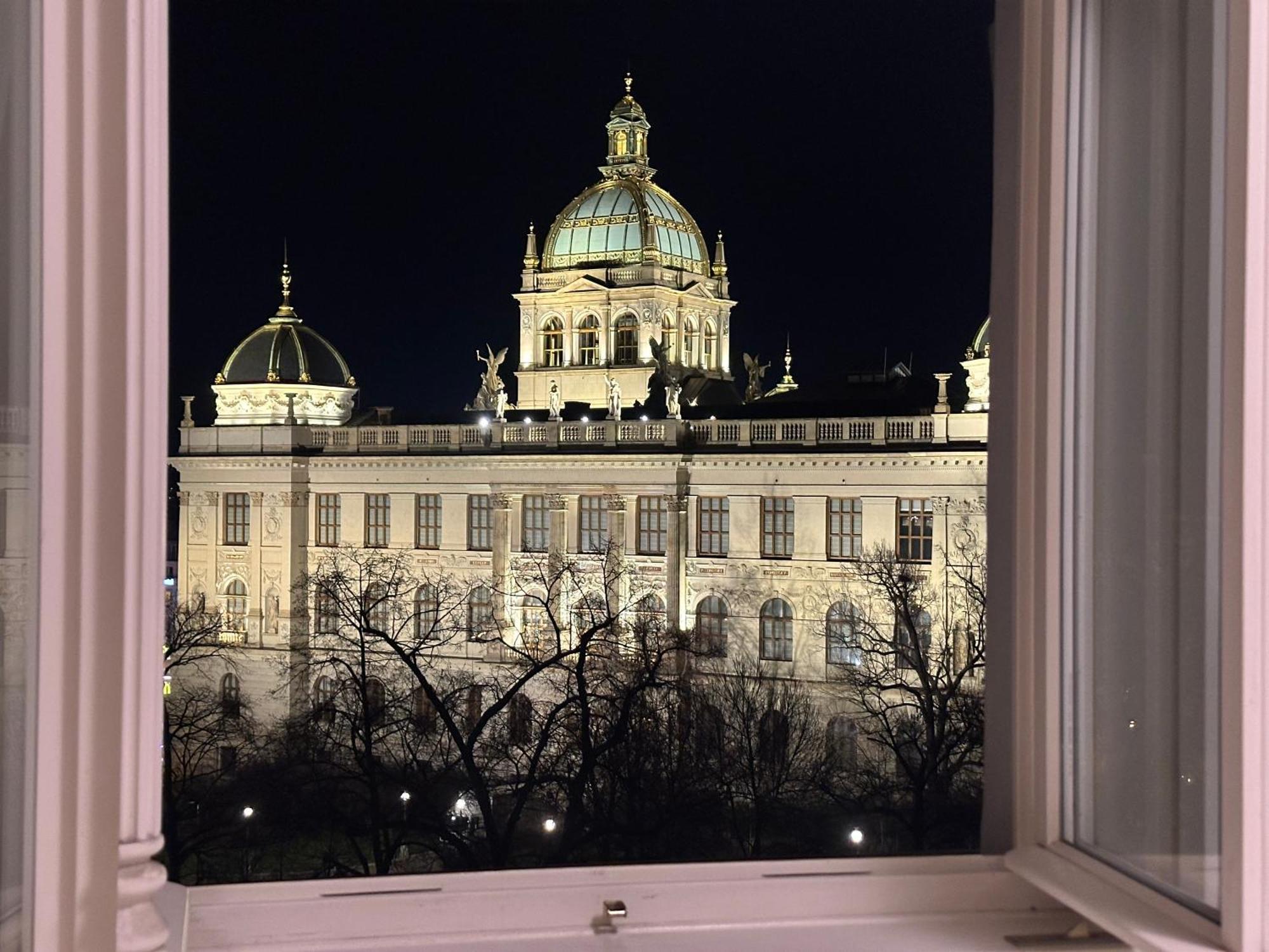 Modern 2 Bed-room In 1 With Stunning National Museum View Prag